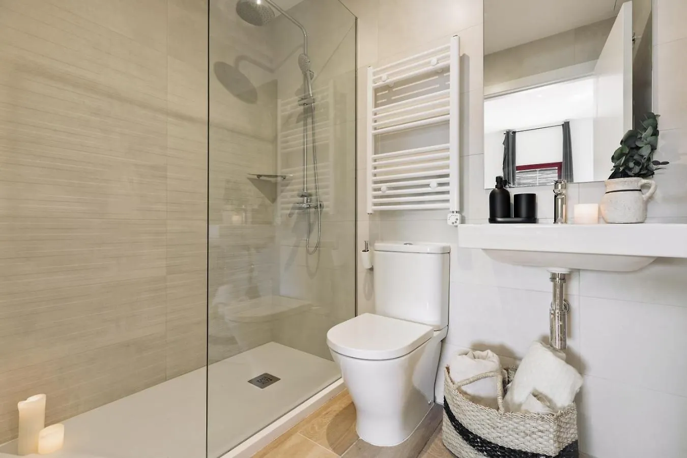 Apartment Canyelles - 2 Bedrooms And Terrace In Sant Antoni Barcelona