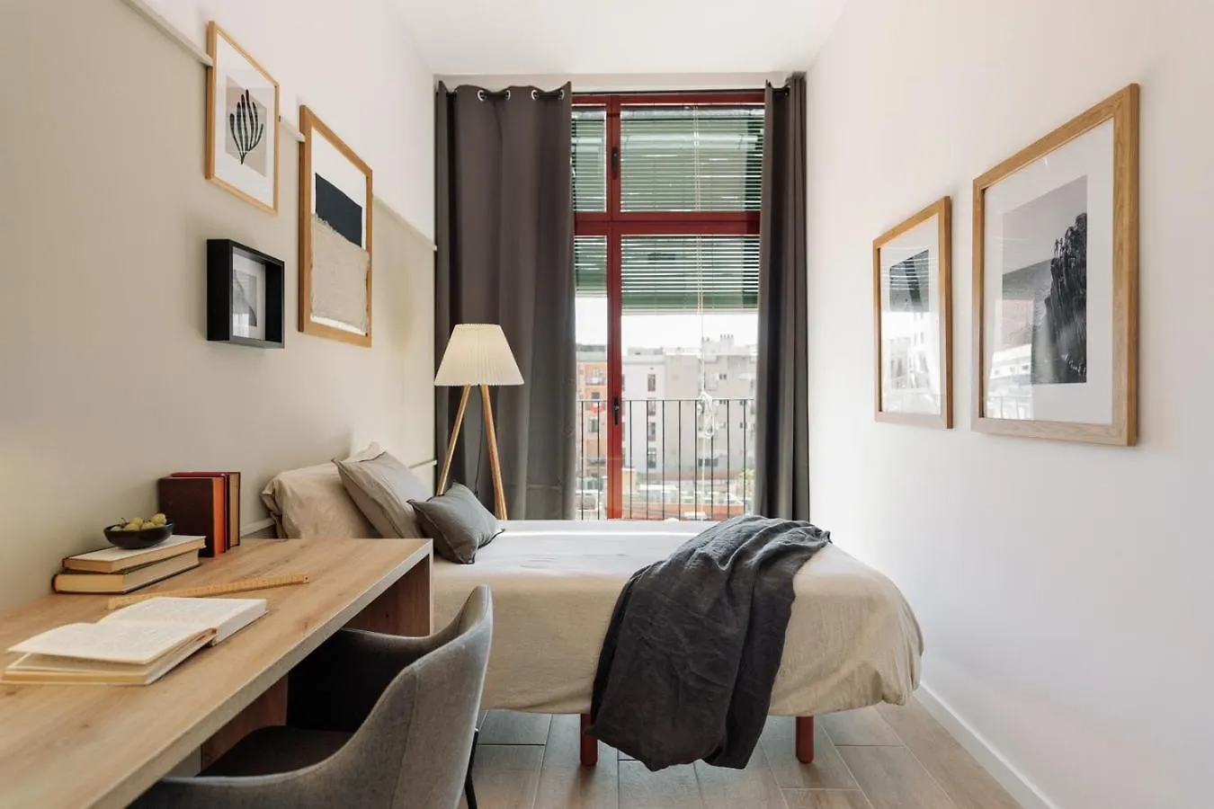 Canyelles - 2 Bedrooms And Terrace In Sant Antoni Barcelona 0*,  Spain